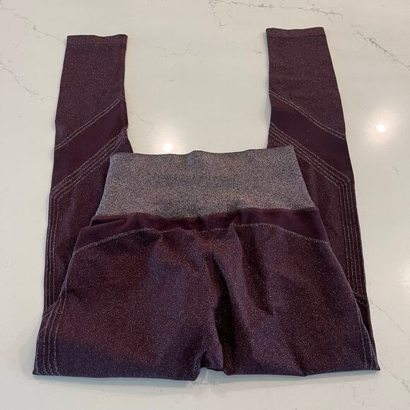 NWT Athleta Twilight Tight 2.0 Leggings‎ in Antique Burgundy Size Small - Picture 5 of 10